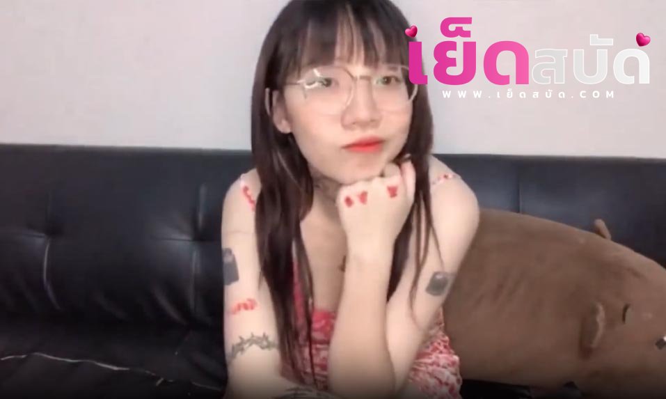 คริปหลุด Onlyfansnatachuyy น้องแตงโชว์สกิวการอมบนโซฟาก่อนเเฟนเงียนทนไม่ไหวจับเยสท่าหมาบนโซฟาเงียนแแตกคารู